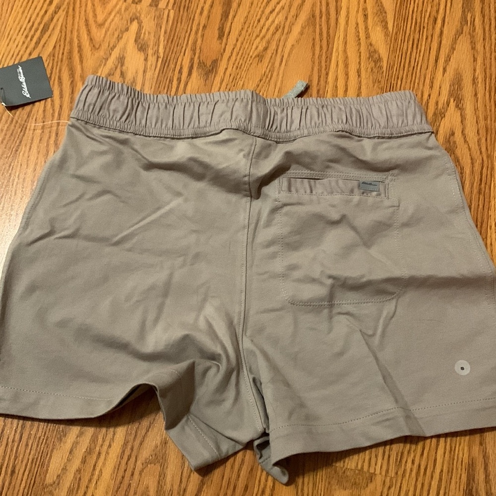 NWT EB Weekend Short - Picture 2 of 4
